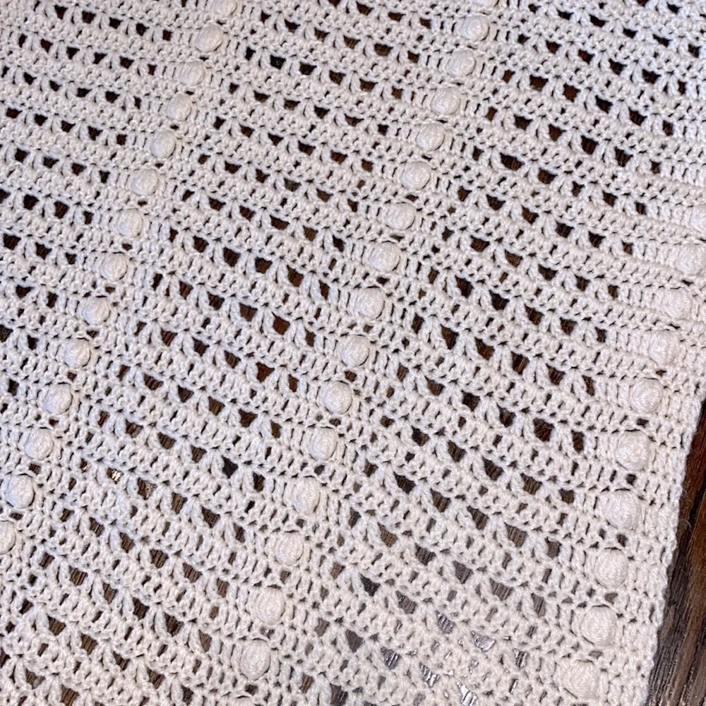 Gorgeous vintage ivory color throw blanket with fringe